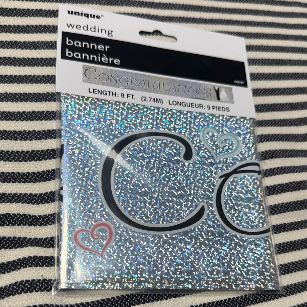 4 Wedding Banners with prism "CONGRATULATIONS" & Hearts